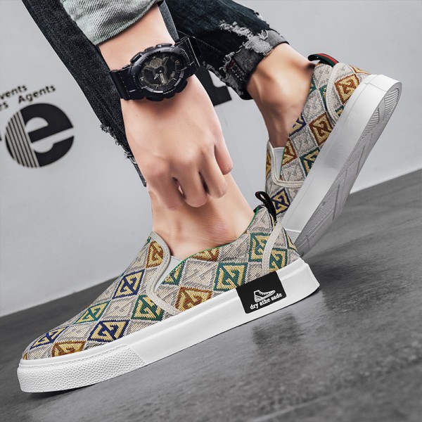 Men Casual Shoes Embroidered Print Design Outdoor Sneakers Platform Slip-On Shoes Trainers Skate Flats Walking Sneakers For Male